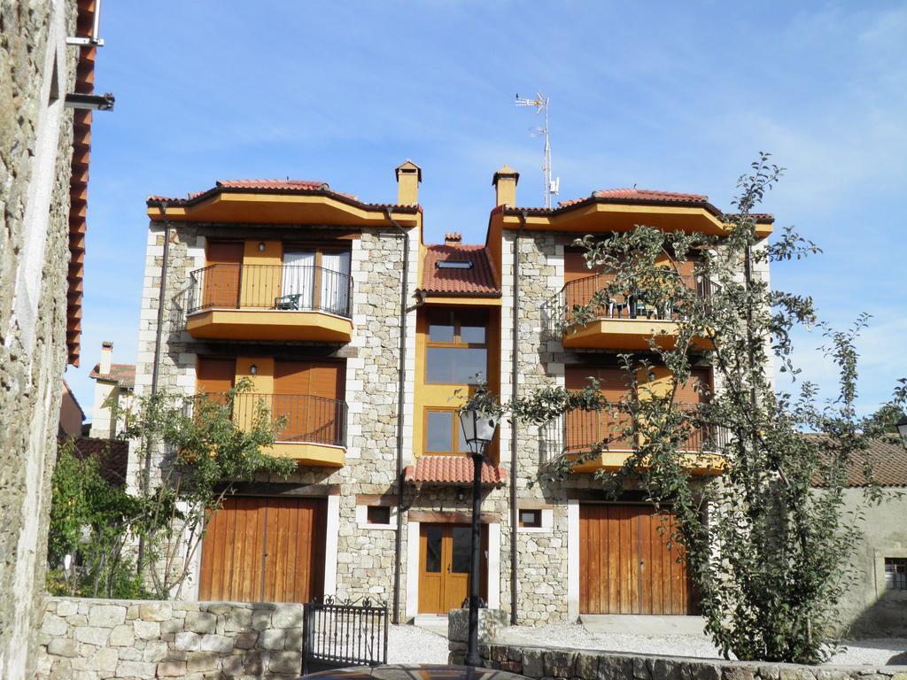 Mirasierra II Y III Navarredonda Exterior foto